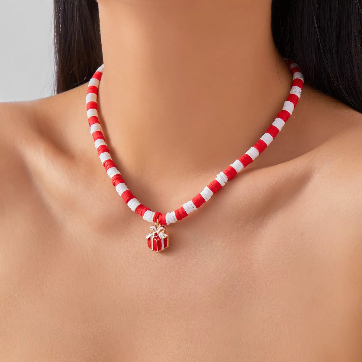 Christmas Pendant Necklace - n/a at Dealshubindia