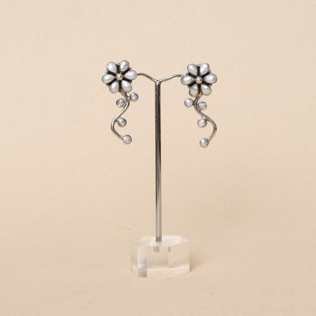 Floral Pearl Earrings