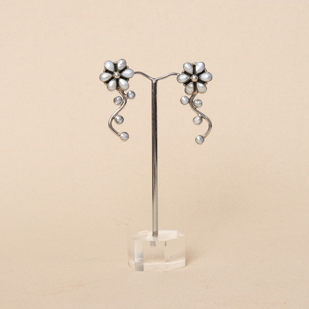 Floral Pearl Earrings