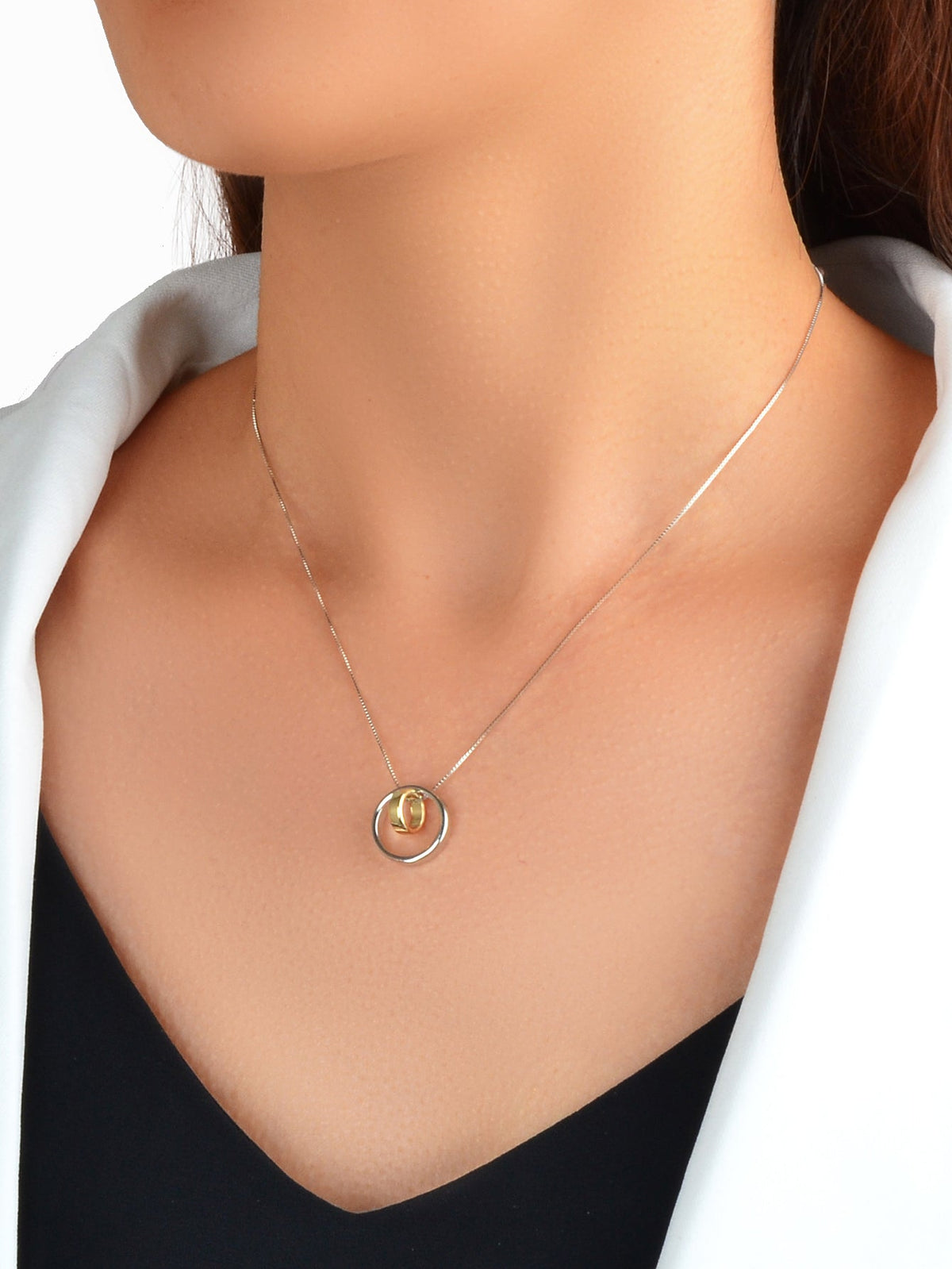 Trendy Designer Jewellery Silver Chain Gold Silver Circle Pendant Women Necklace