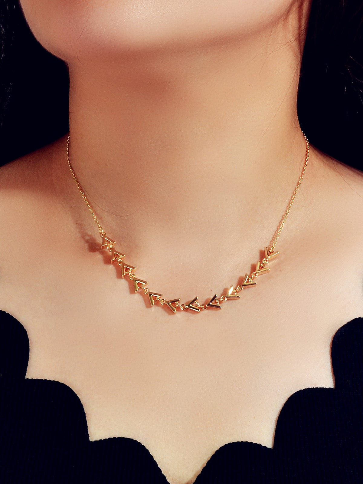 Designer Stylish Jewellery Gold Chain Arrow Charm Necklace Trendy Accessories