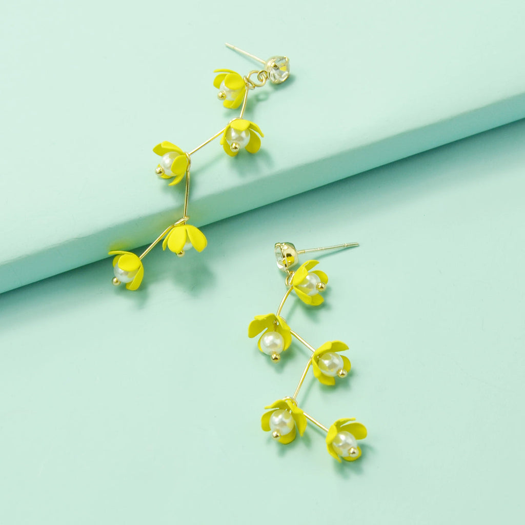 Exquisite Pearl Yellow Flower Dangle Pendant Earrings for Women Trendy Jewellery
