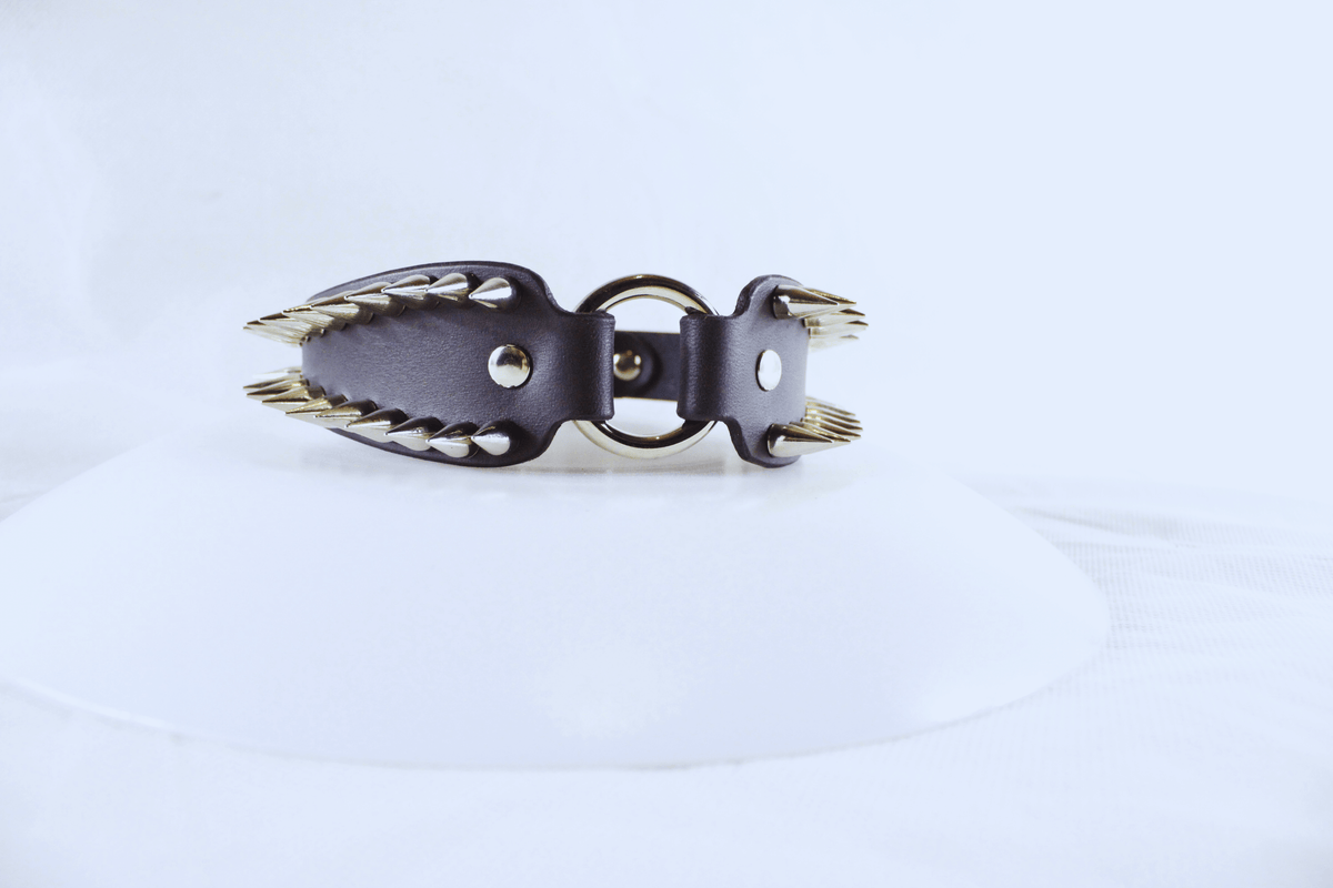 Spiked Submissive Collar – Gothic BDSM Choker With Metal Spikes