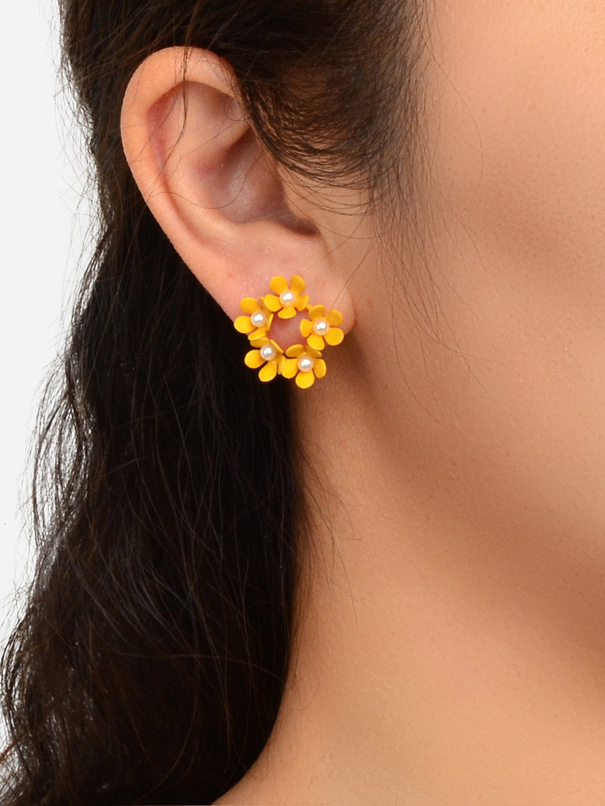 Delicate Pearl Decoration Yellow Flower Stud Hypoallergenic Small Women Earrings