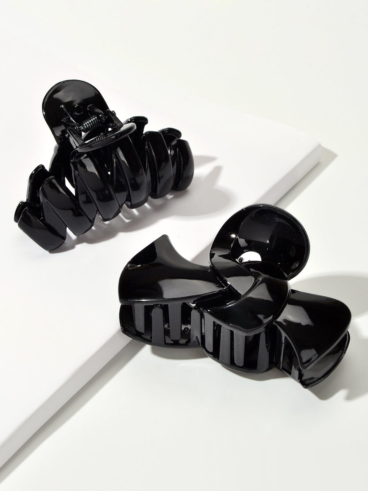 2pcs $5.99 Big Hair Claw Hair Accessory Black Plastic Bowknot Hair Clip Headwear