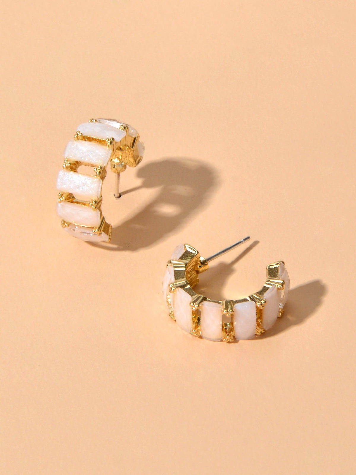 Beautiful Jewelry Resin Decoration Hollow Gold Hoop Huggie Pierced Stud Earrings