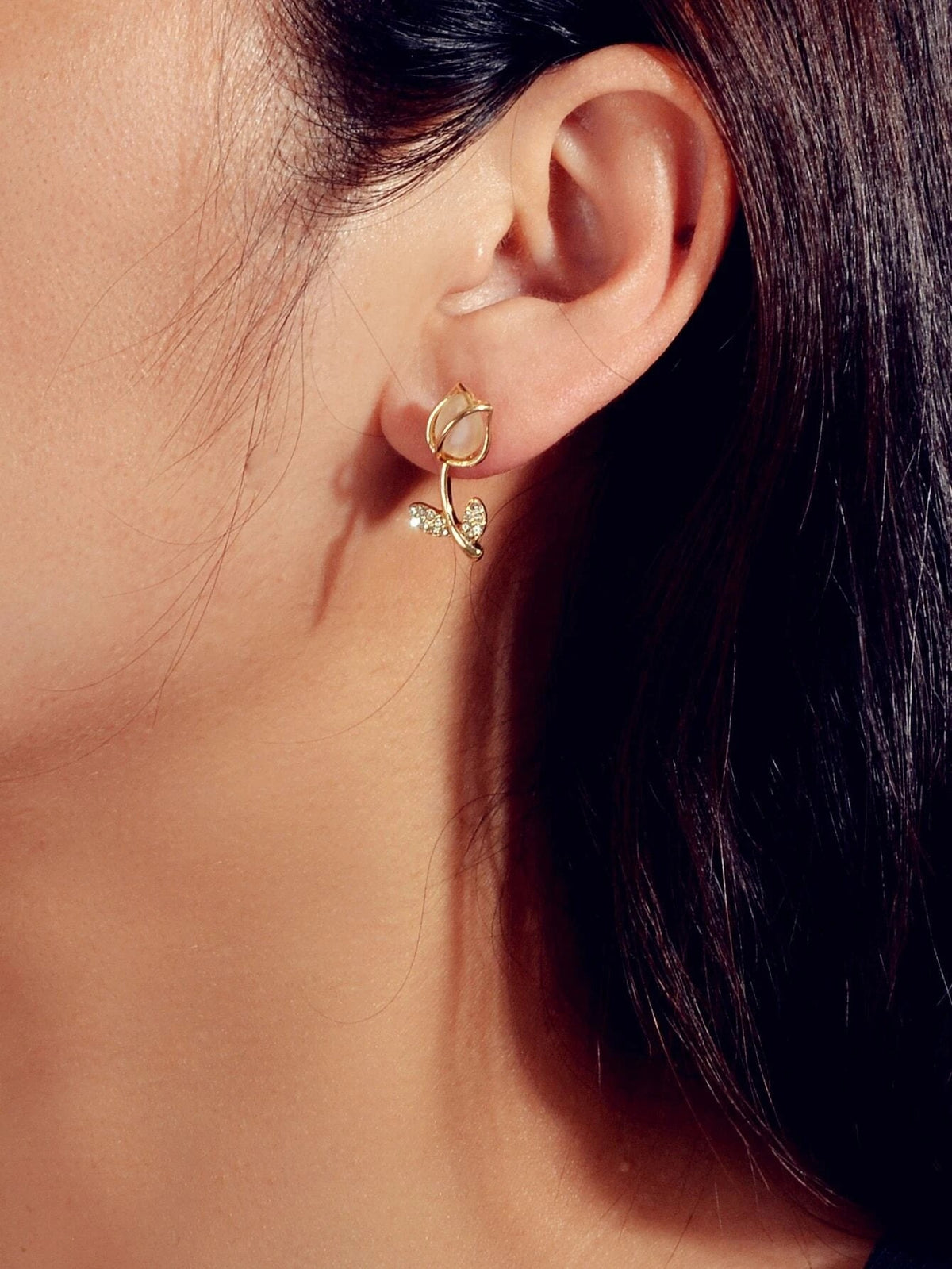 Gold Tone Fancy Gorgeous Crystal Stud Lovely Floral Earrings Party Gift Jewelry