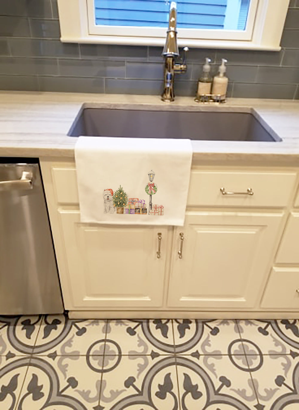 West Highland White Terrier Smiling with Christmas Wonderland Kitchen Towel Set of 2