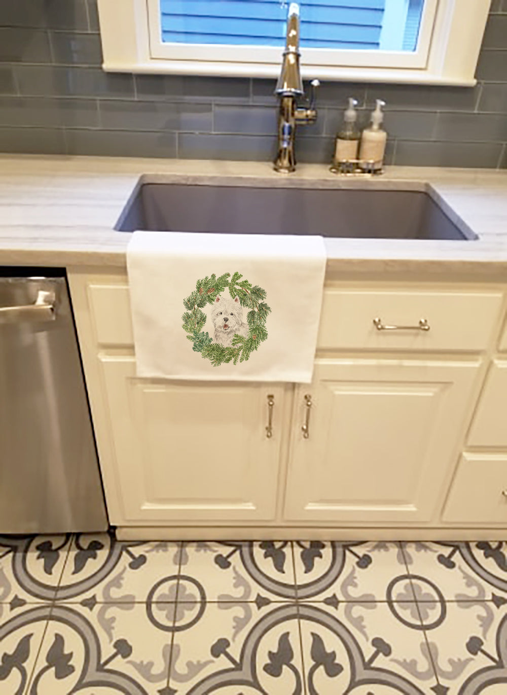 West Highland White Terrier Smiling Christmas Wreath Kitchen Towel Set of 2
