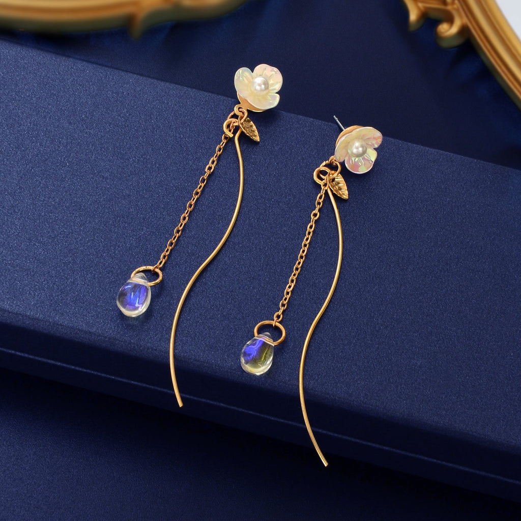 White Flower Gold Chain Dangle Earrings Women Accessories Tassel Stud Jewellery