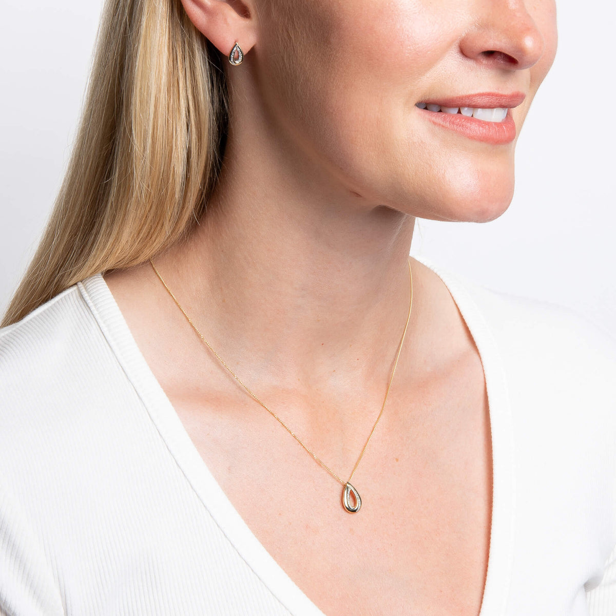 Elements Gold Cut Out Diamond Teardrop Pendant-2