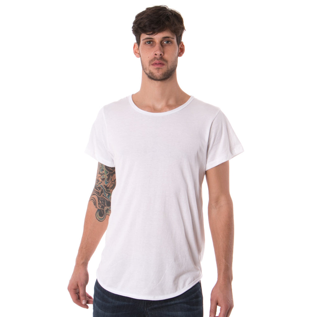 3011 - CLOSEOUT Unisex Curved Hem Tee