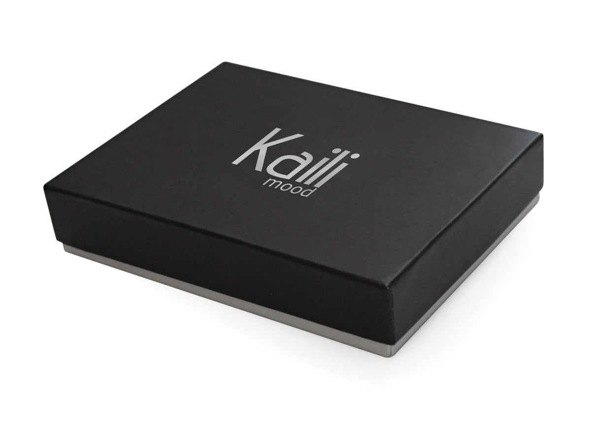 K0039OB | Heart Winder Made in Italy Genuine Full Grain Leather, Dollar Grain - Light Blue Color - Size: 5 x 8 x 0.5 cm - Package: Hard Bottom/Lid Gift Box