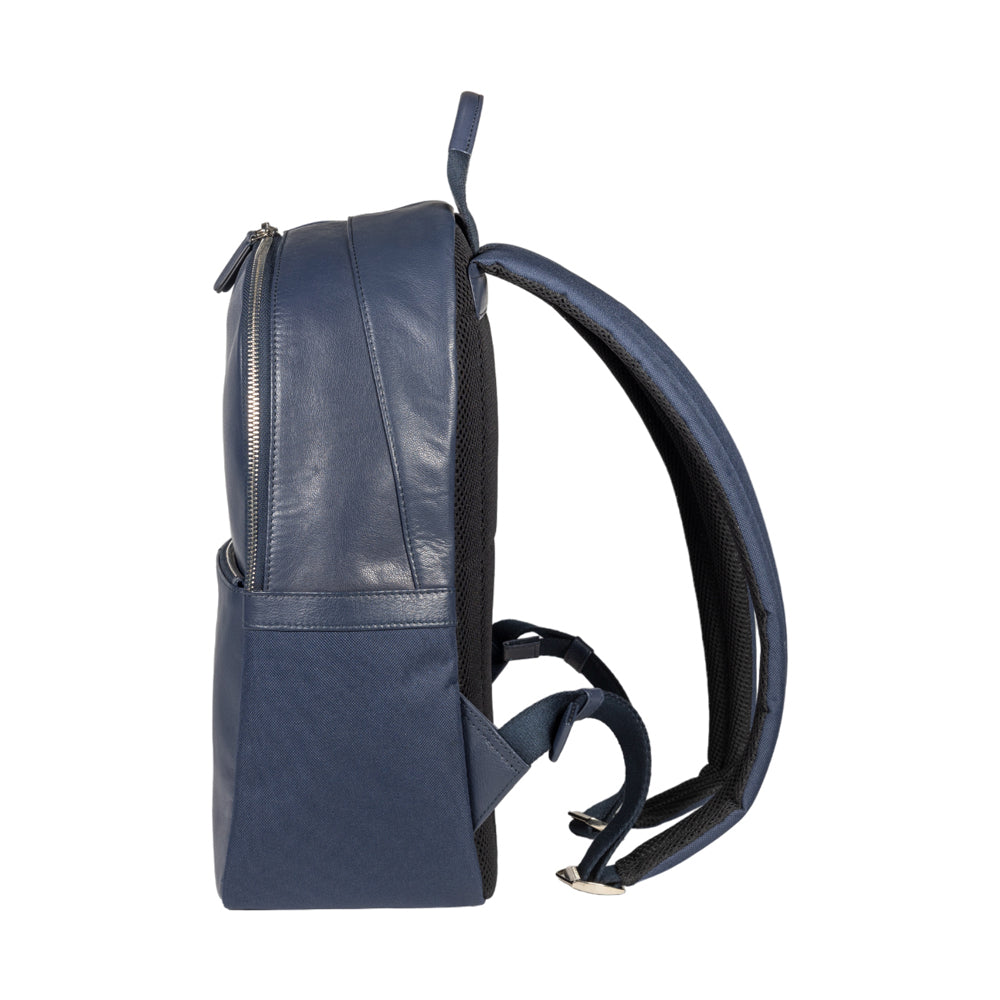 RB2001D | Netbook/Tablet Carrier Backpack in Nylon/Vera Leather, with light grain. Zipper closure and adjustable shoulder straps - Blue color - Dimensions: 27 x 38 x 14 cm. Packaging: Non-Woven Fabric Bag - Bag at Dealshubindia