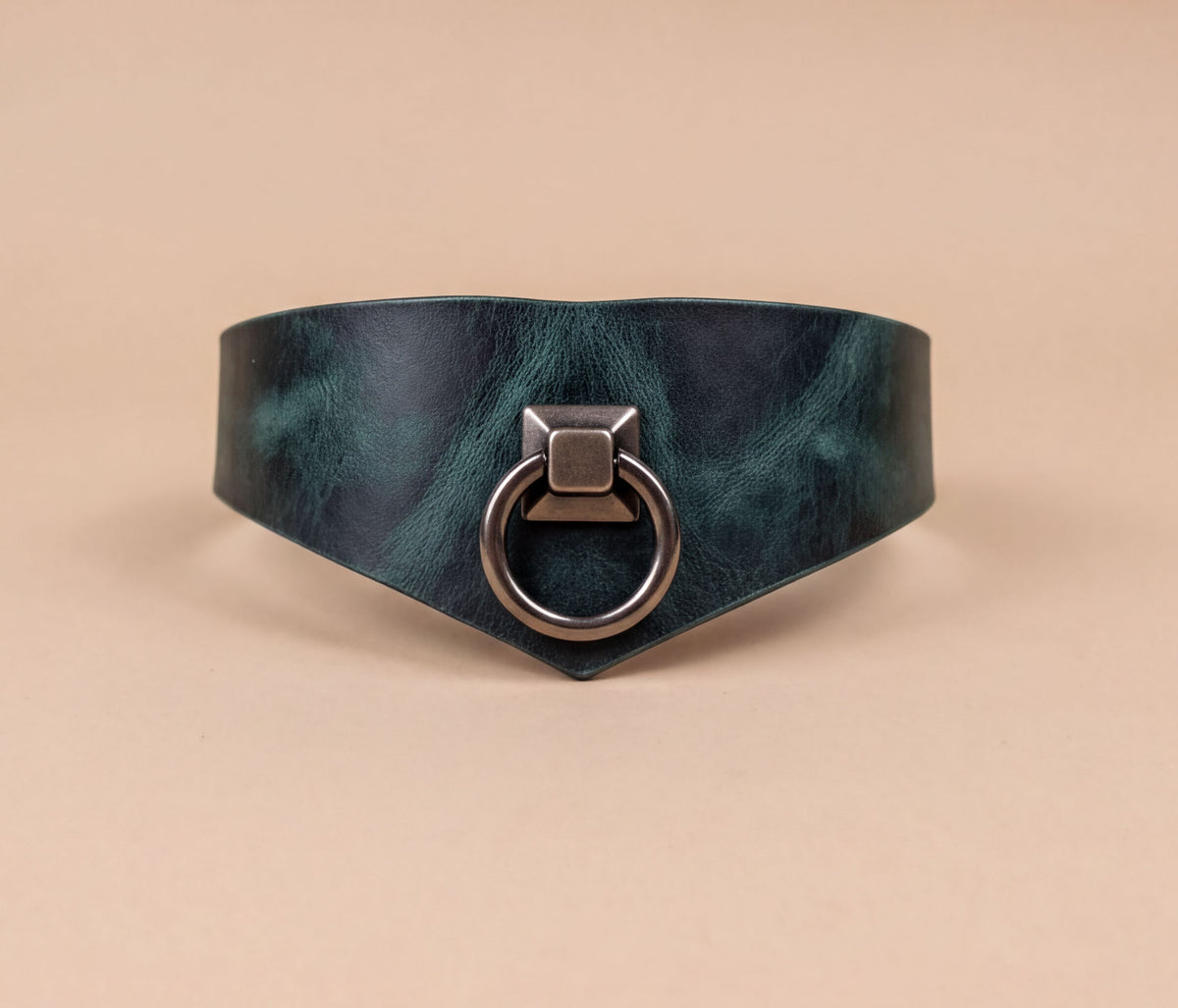 Handcrafted Leather BDSM Collar Elegant Choker For Submissive Play