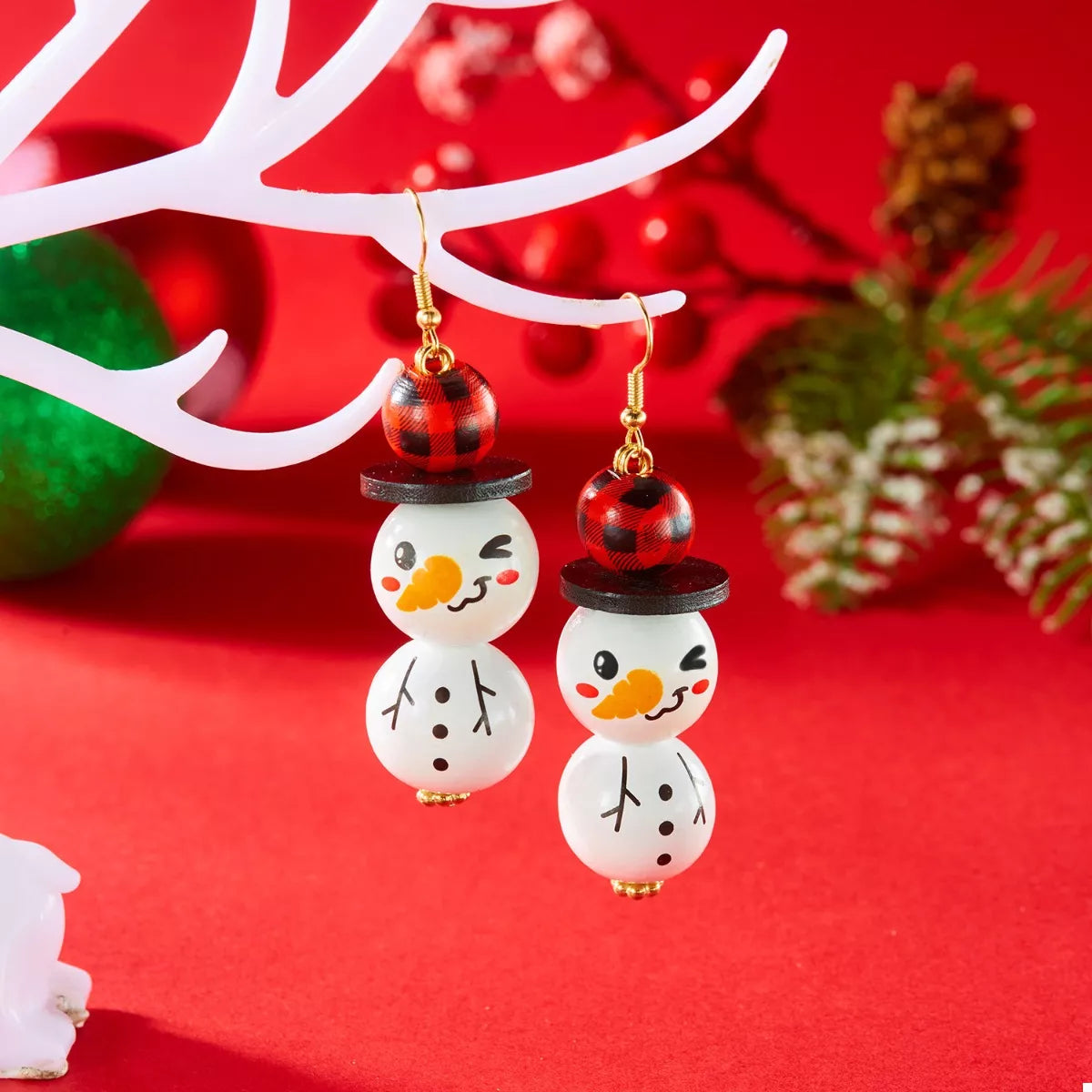 Christmas Snowman Dangle Earrings - n/a at Dealshubindia