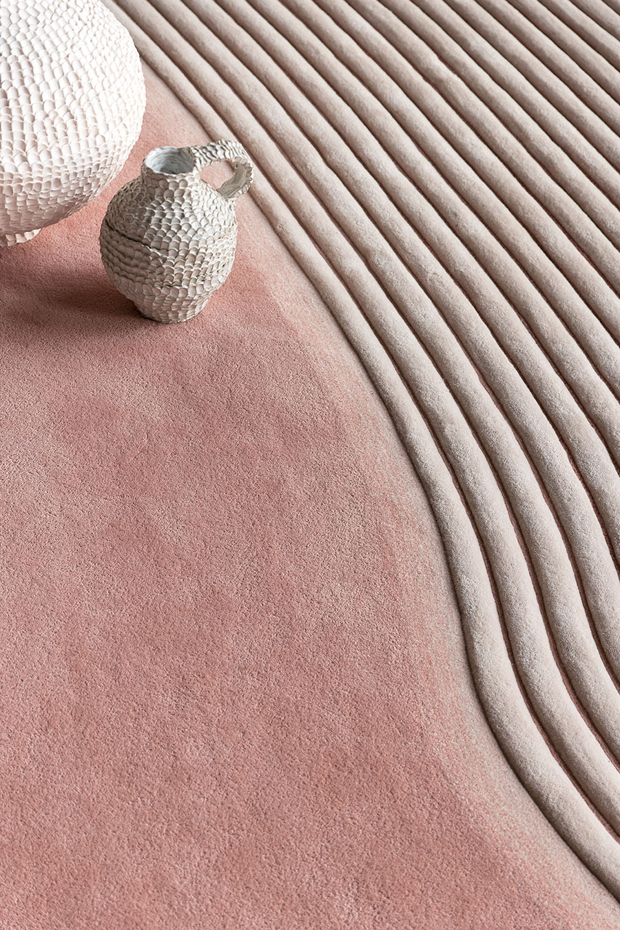 Hand Tufted Rug | Pink & White | Wool | Ripple by Rugfine